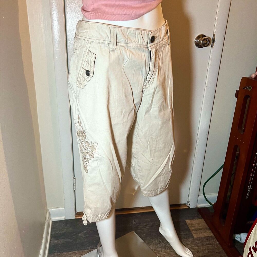 Sonoma Low Rise Cargo Capris 12 - Embroidered Y2K 90s Granola Boho Earthy Fairy
